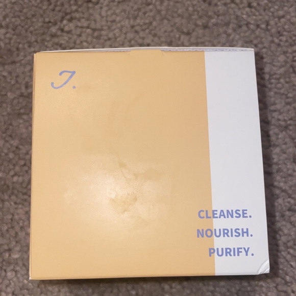 Juno Co Cleansing Balm - Picture 2 of 3